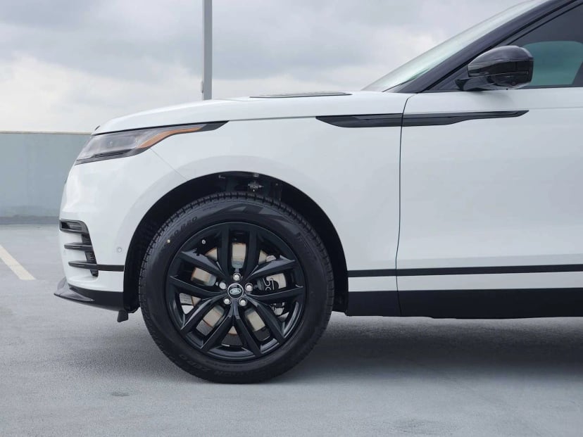 2026 LAND ROVER Range Rover Velar - Image 9