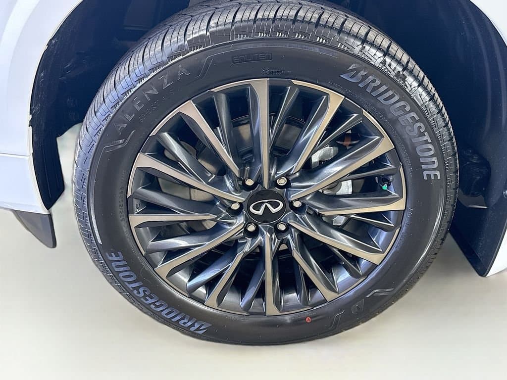 2026 INFINITI QX80 - Image 42