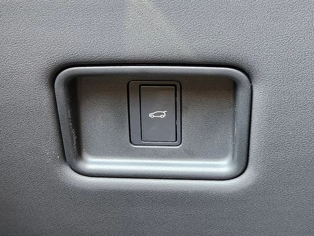 2026 Land Rover Range Rover Sport - Image 21