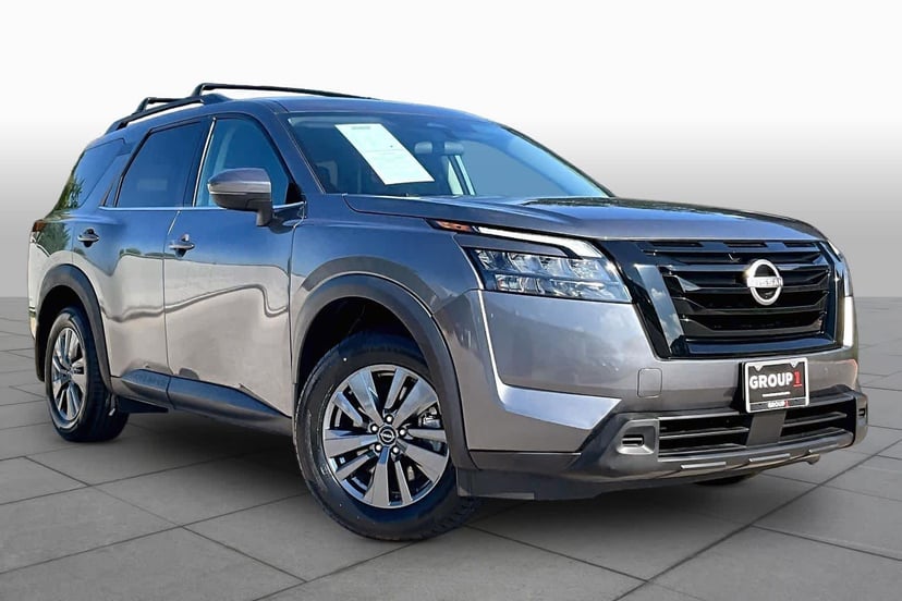 2024 Nissan Pathfinder - Image 3