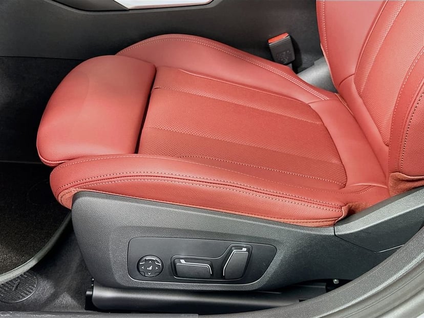 2026 BMW i4 - Image 21