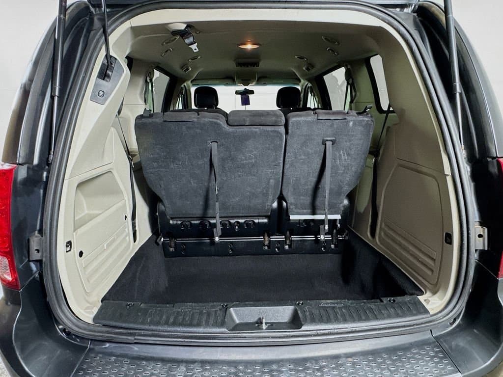 2012 DODGE Grand - Image 28