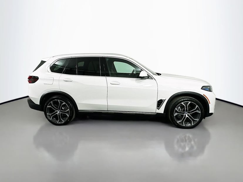 2026 BMW X5 - Image 4