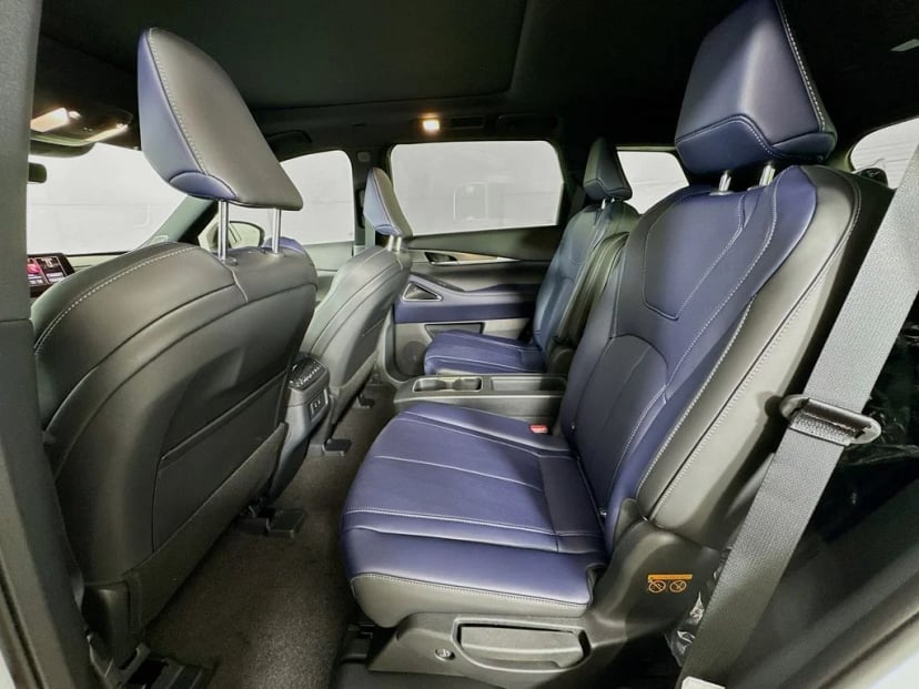 2027 INFINITI QX60 - Image 29