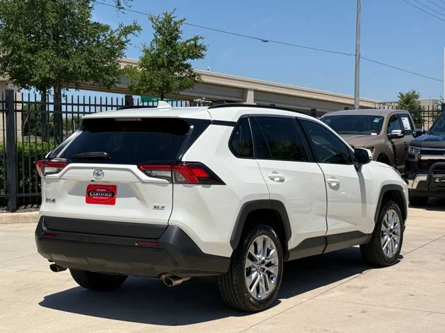 2022 Toyota RAV4 - Image 4