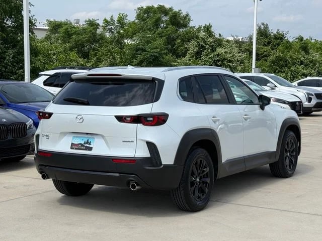 2025 Mazda CX-50 - Image 4