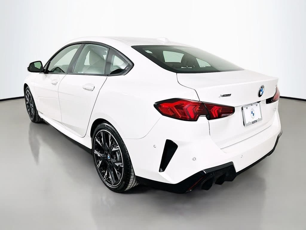 2025 BMW 2 Series - Image 7