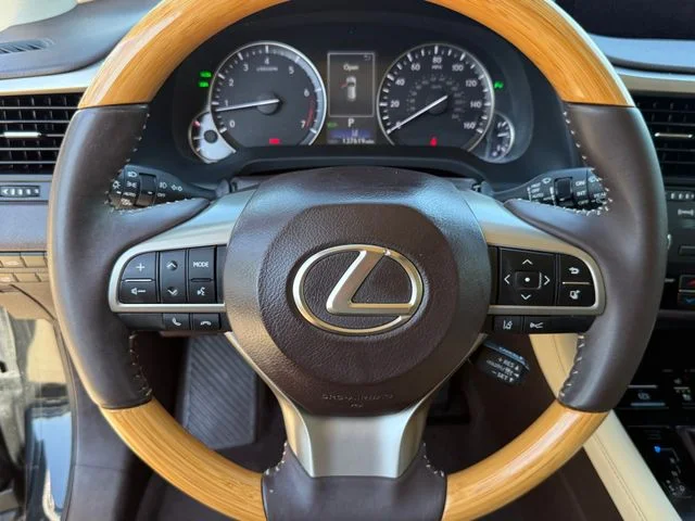 2017 Lexus RX - Image 15