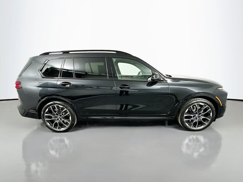 2027 BMW X7 - Image 4