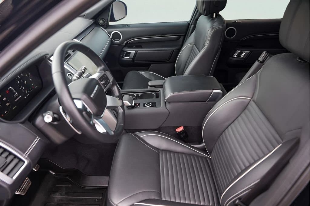 2024 Land Rover Discovery - Image 12