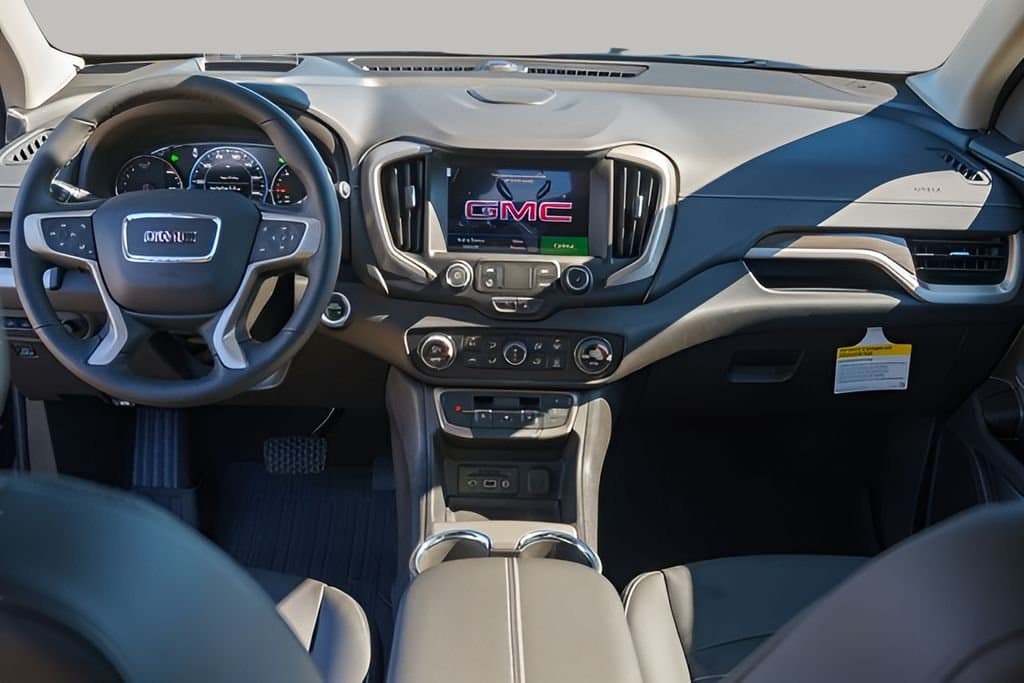 2024 GMC Terrain - Image 13