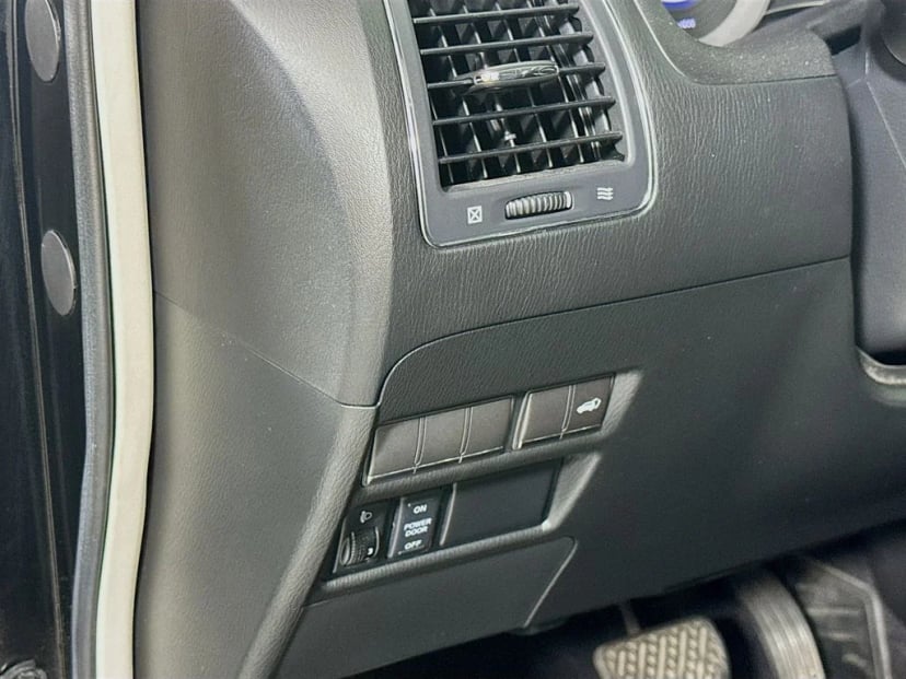 2013 INFINITI QX56 - Image 11