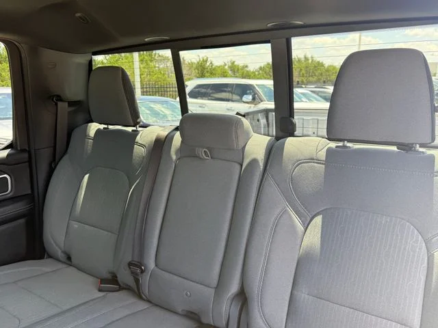 2023 Ram 1500 - Image 25