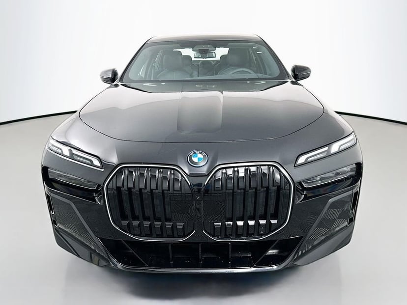 2026 BMW i7 - Image 2