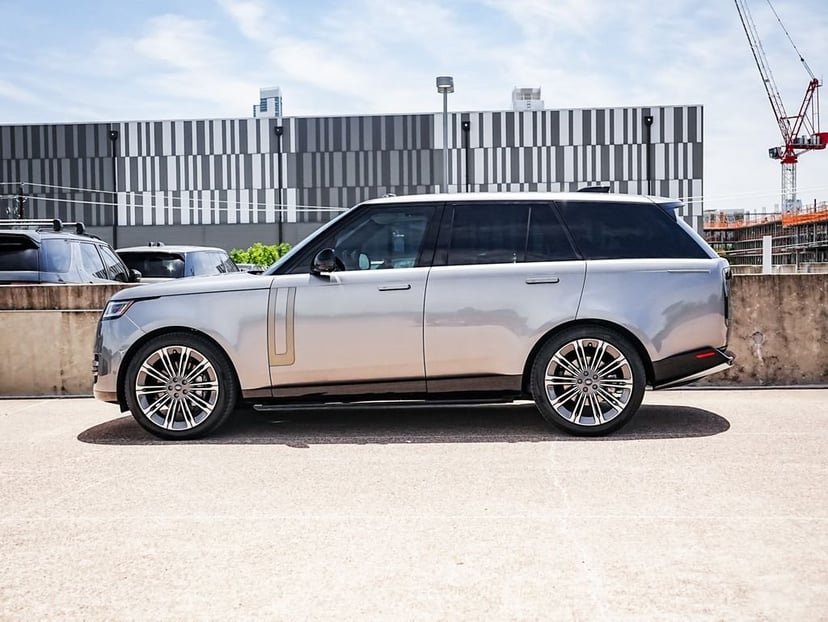 2024 Land Rover Range Rover - Image 3