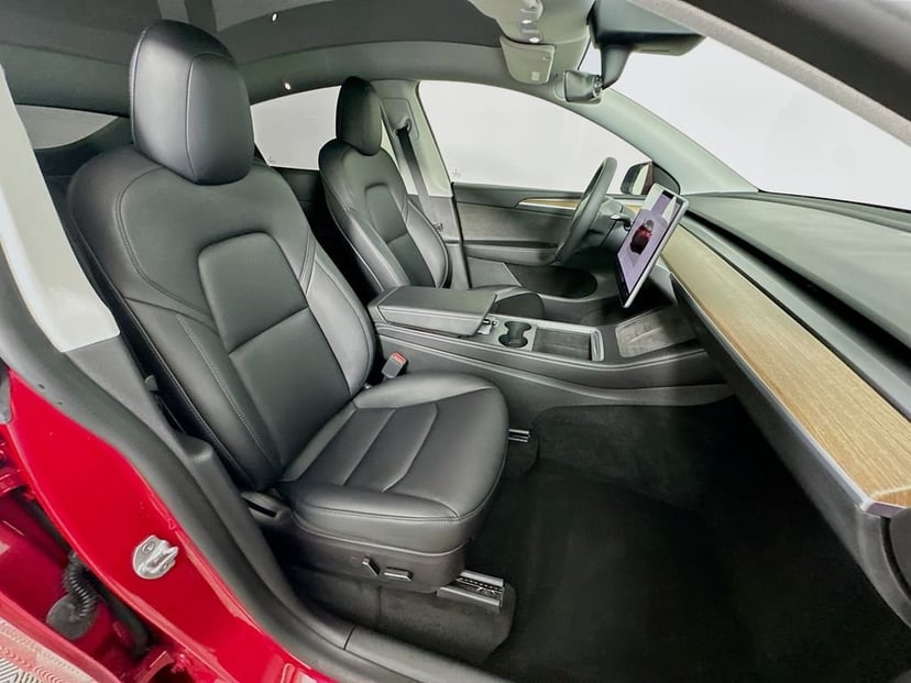 2022 Tesla Model Y - Image 28