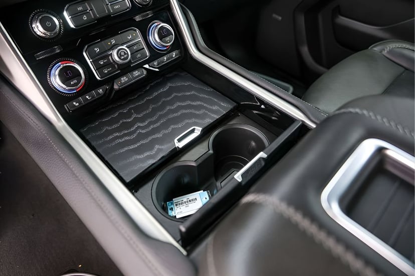 2021 GMC Yukon - Image 23