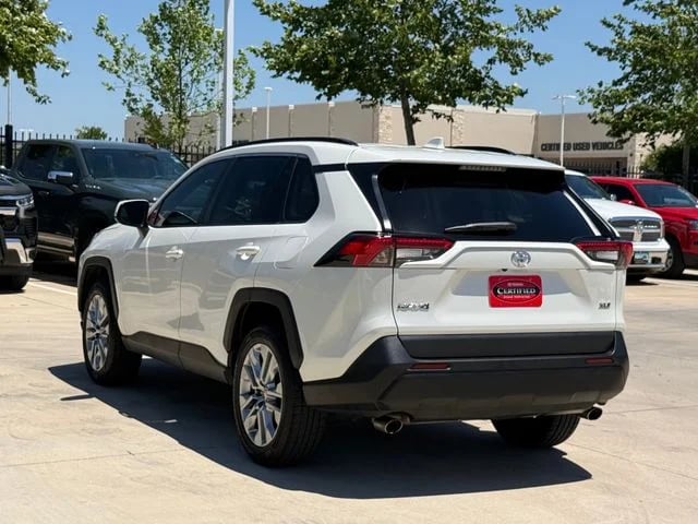 2022 Toyota RAV4 - Image 8