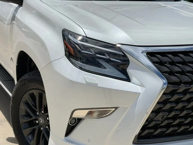 2023 Lexus GX - Image 3