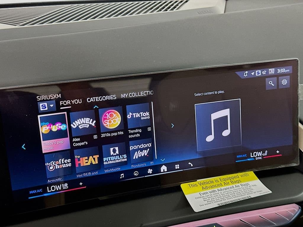 2025 BMW X3 - Image 11