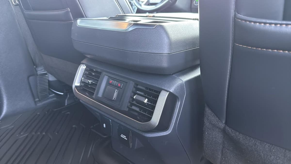 2022 Ford F-150 - Image 28