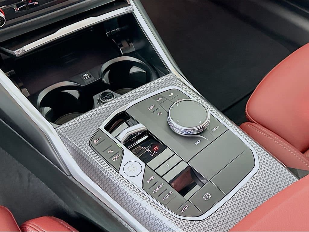 2026 BMW 3 Series - Image 15