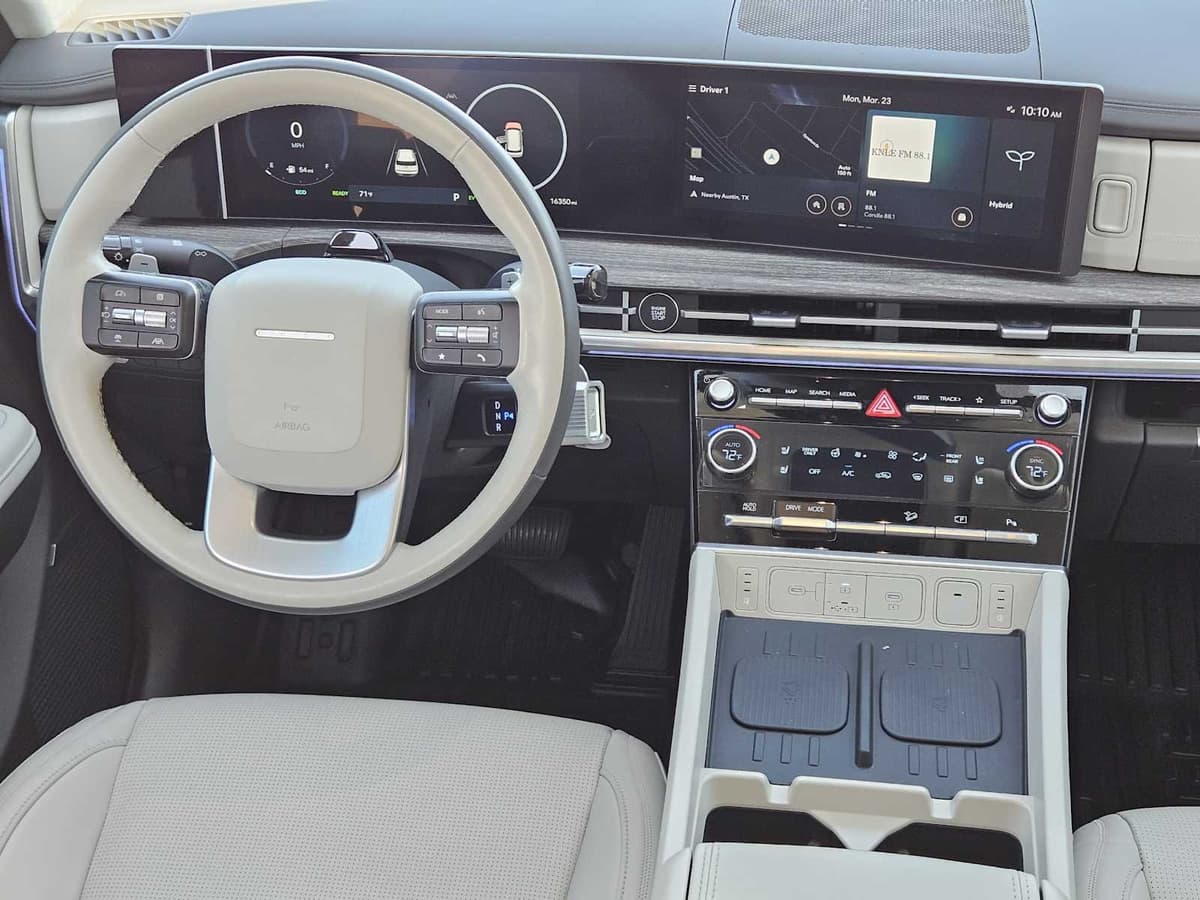 2025 Hyundai Santa Fe Hybrid - Image 26