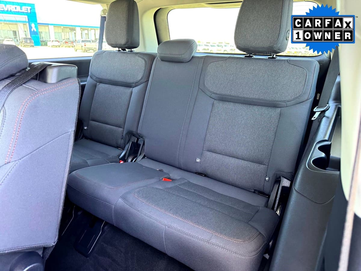 2025 Ford Expedition Max - Image 16