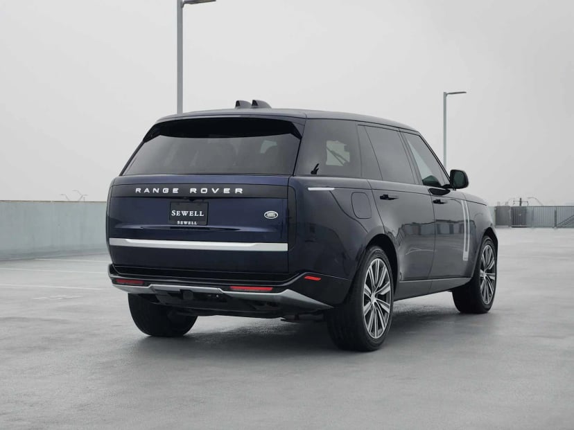 2023 Land Rover Range Rover - Image 5