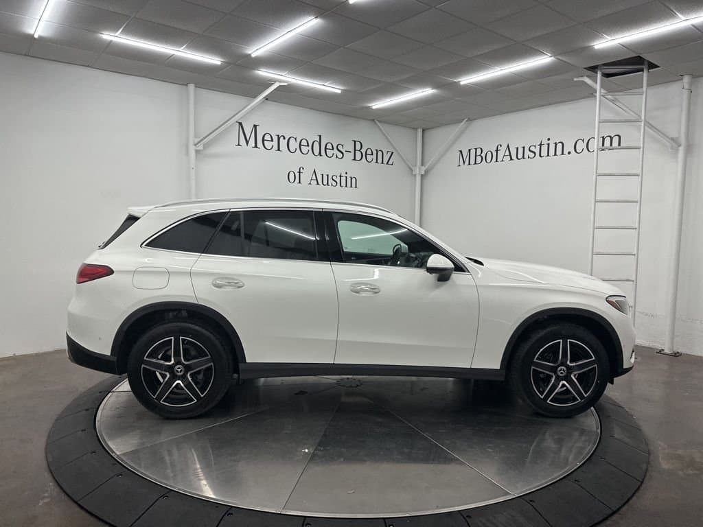 2026 MERCEDES-BENZ GLC - Image 9