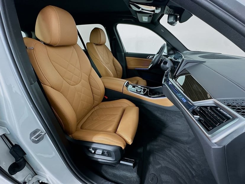 2024 BMW X5 - Image 29