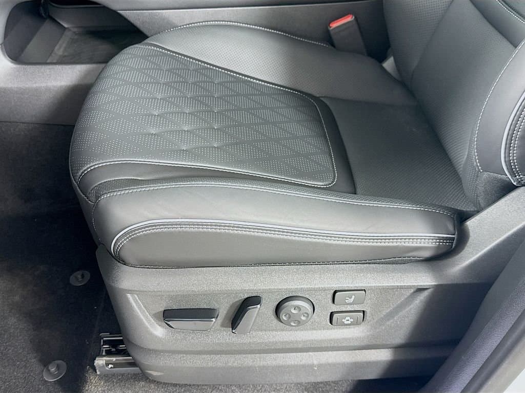 2026 INFINITI QX80 - Image 24