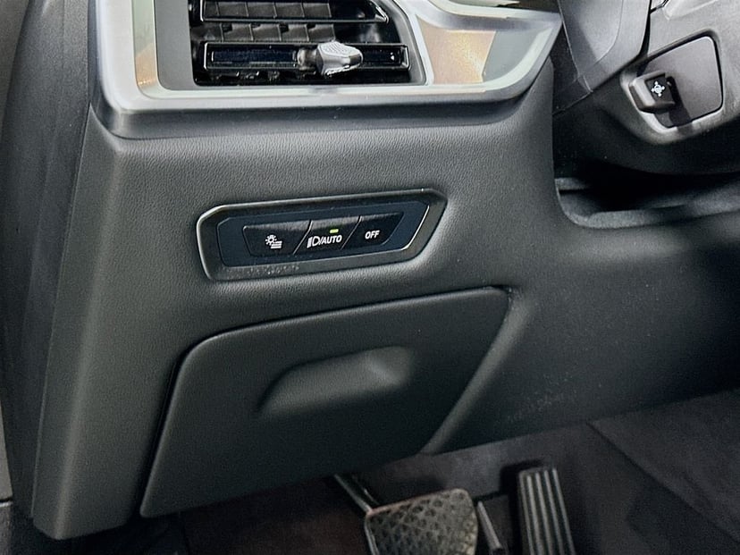2024 BMW X7 - Image 10