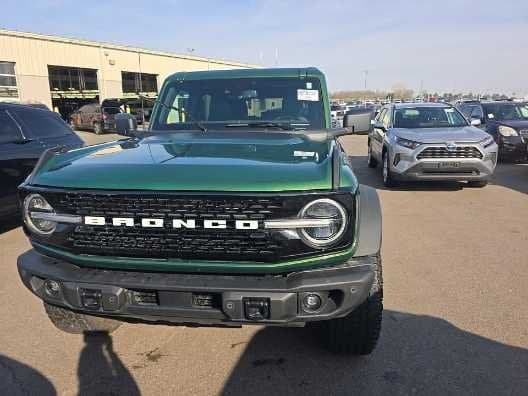 2025 Ford Bronco - Image 3