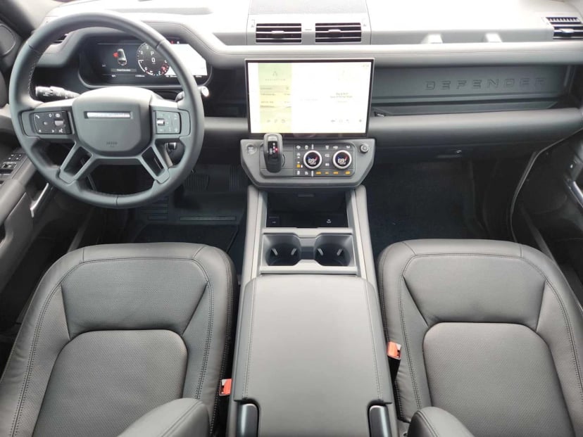 2026 LAND ROVER Defender 130 - Image 24