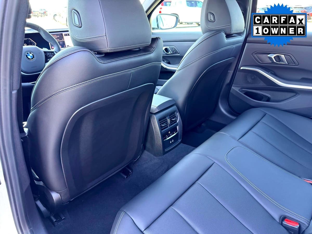 2026 BMW 3 Series - Image 19