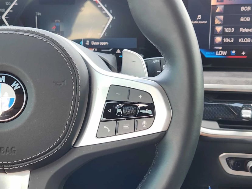 2024 BMW X7 xDrive40i - Image 28