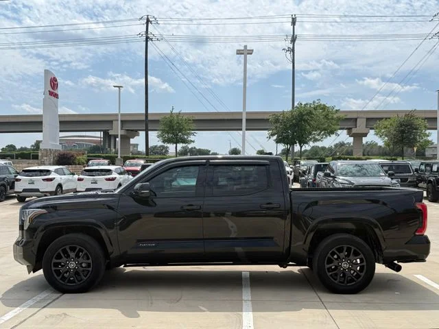 2023 Toyota Tundra Hybrid - Image 8