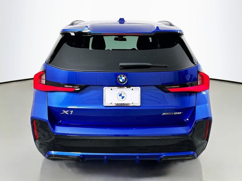 2025 BMW X1 - Image 6