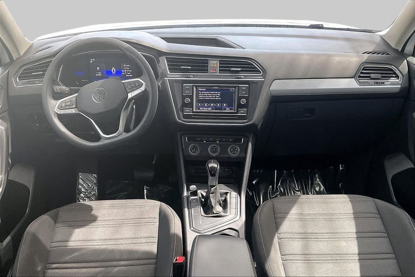 2022 Volkswagen Tiguan - Image 16