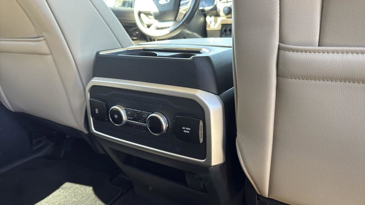 2023 Ford Expedition - Image 28