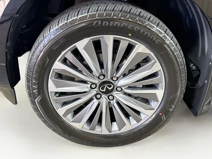 2026 INFINITI QX80 - Image 41