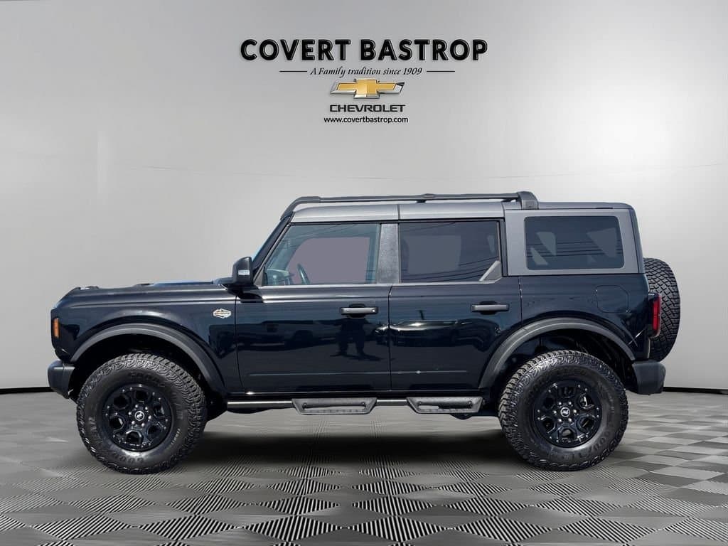 2023 Ford Bronco - Image 3