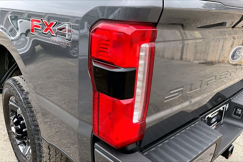 2024 Ford F-250 - Image 28