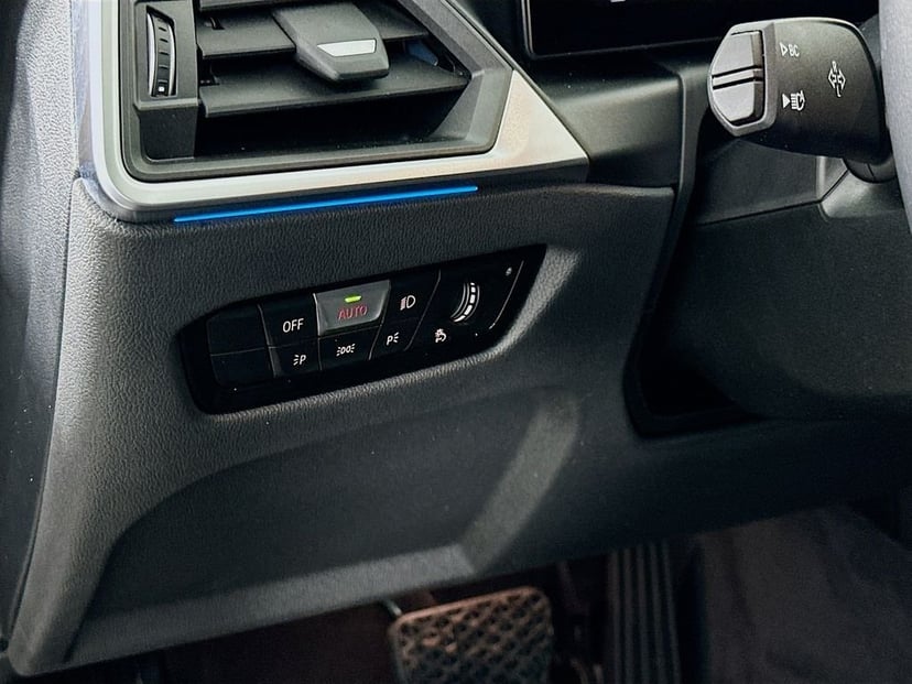 2023 BMW i4 - Image 10