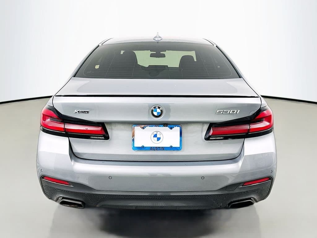 2023 BMW 5 Series - Image 6