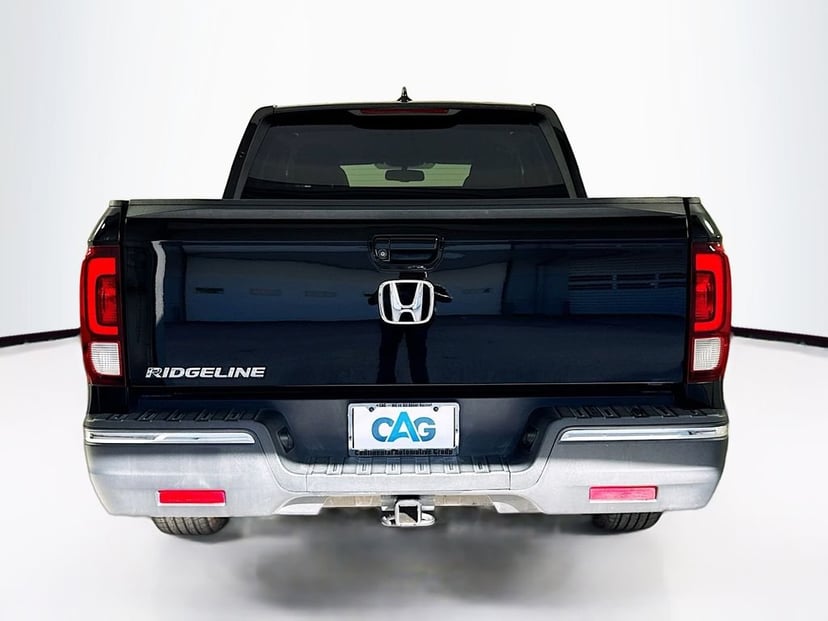 2018 Honda Ridgeline - Image 6
