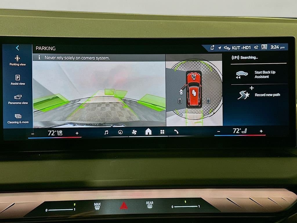 2025 BMW X3 - Image 13