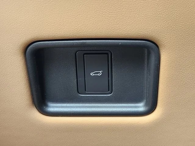 2026 Land Rover Range Rover - Image 20