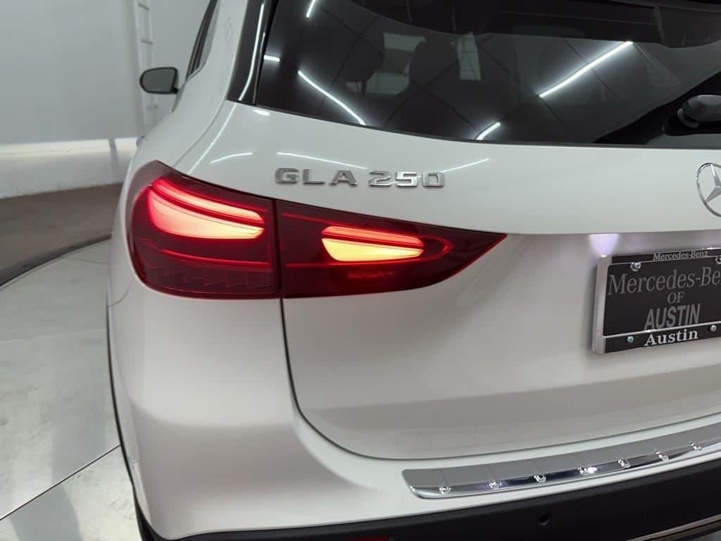 2026 MERCEDES-BENZ GLA - Image 30